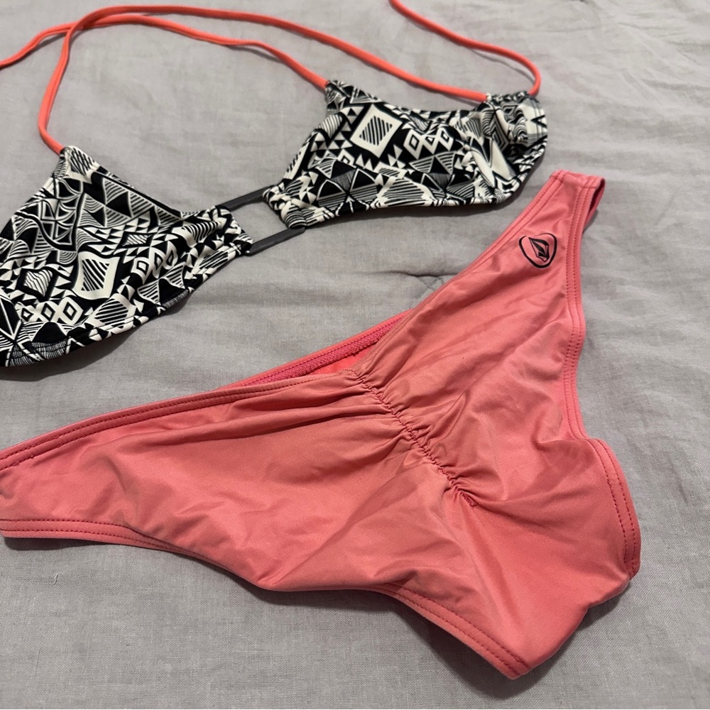 Bikini top & bottom